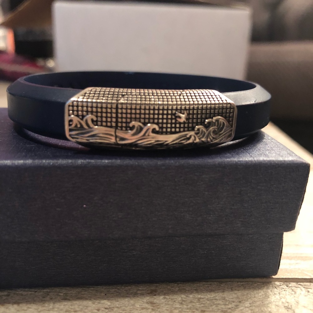 David Yurman men’s or women’s rubber bracelet!